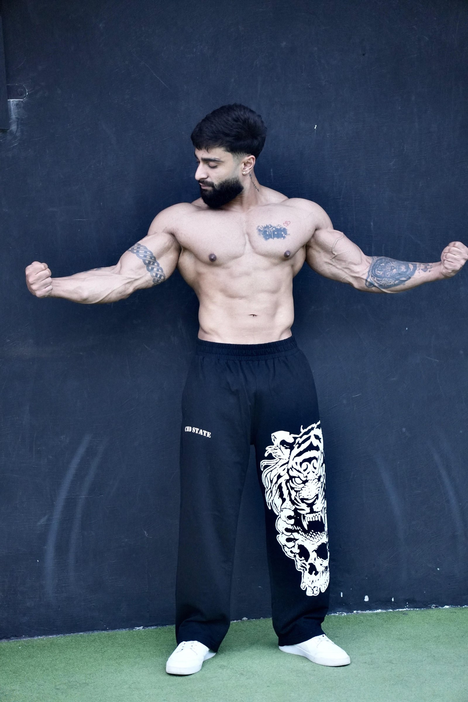 TIGER SKULL WIDE LEG JOGGERS